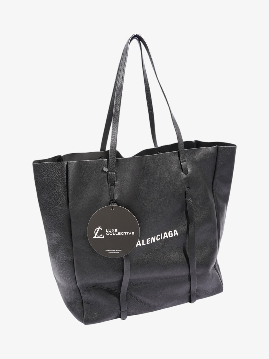 Balenciaga everyday tote medium on sale