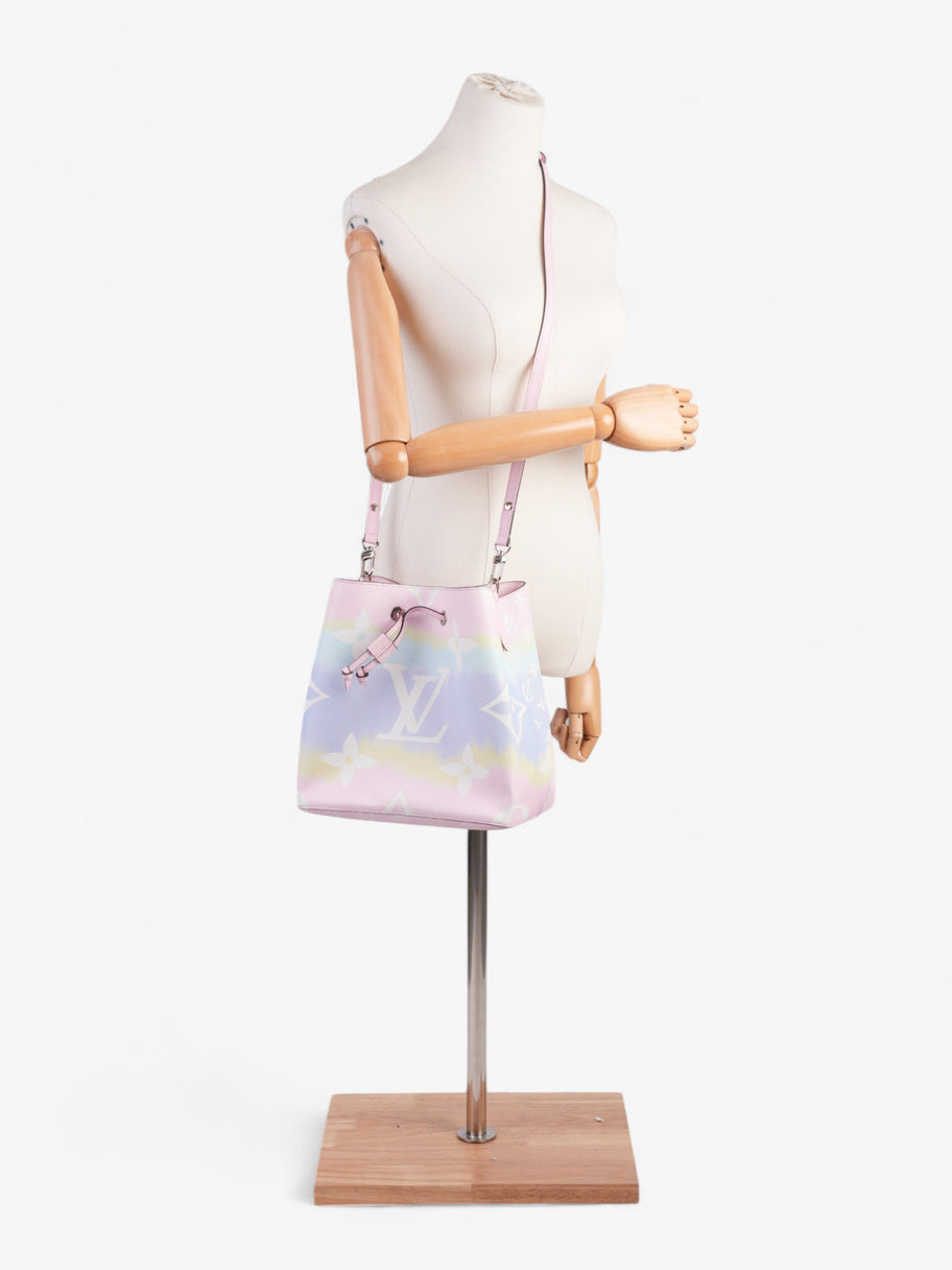 Louis Vuitton NeoNoe  Multicoloured Coated Canvas MM Image 2