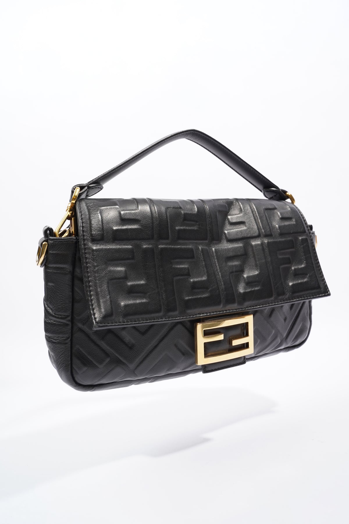 Fendi baguette black on sale leather