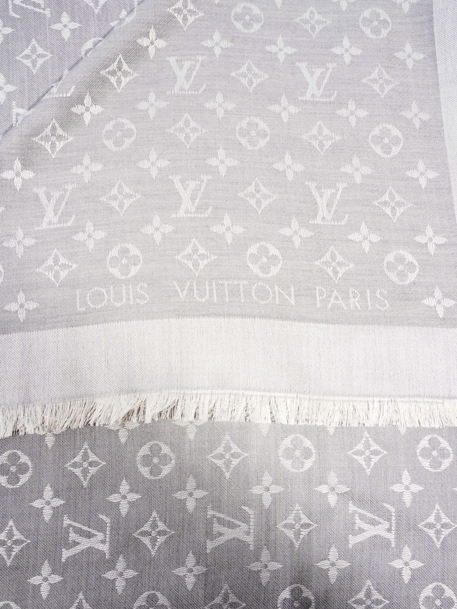 Louis Vuitton Classic Shawl Monogram Grey Silk Image 4