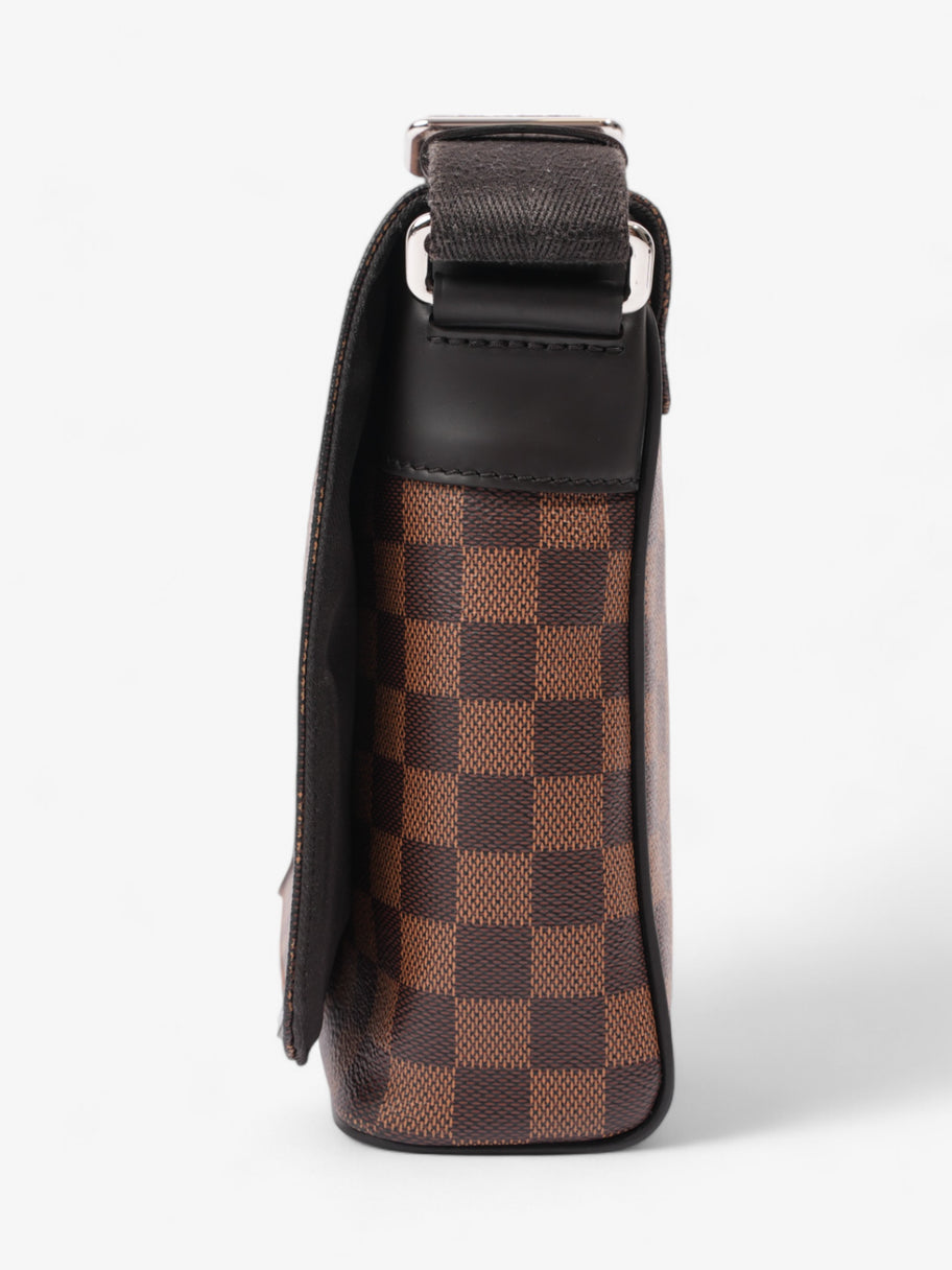 Louis Vuitton District Messenger Damier Ebene Coated Canvas Image 3