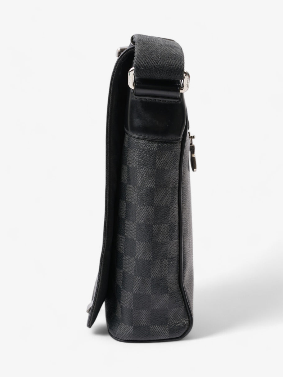 Louis Vuitton District Messenger Bag Damier Graphite Coated Canvas Image 3