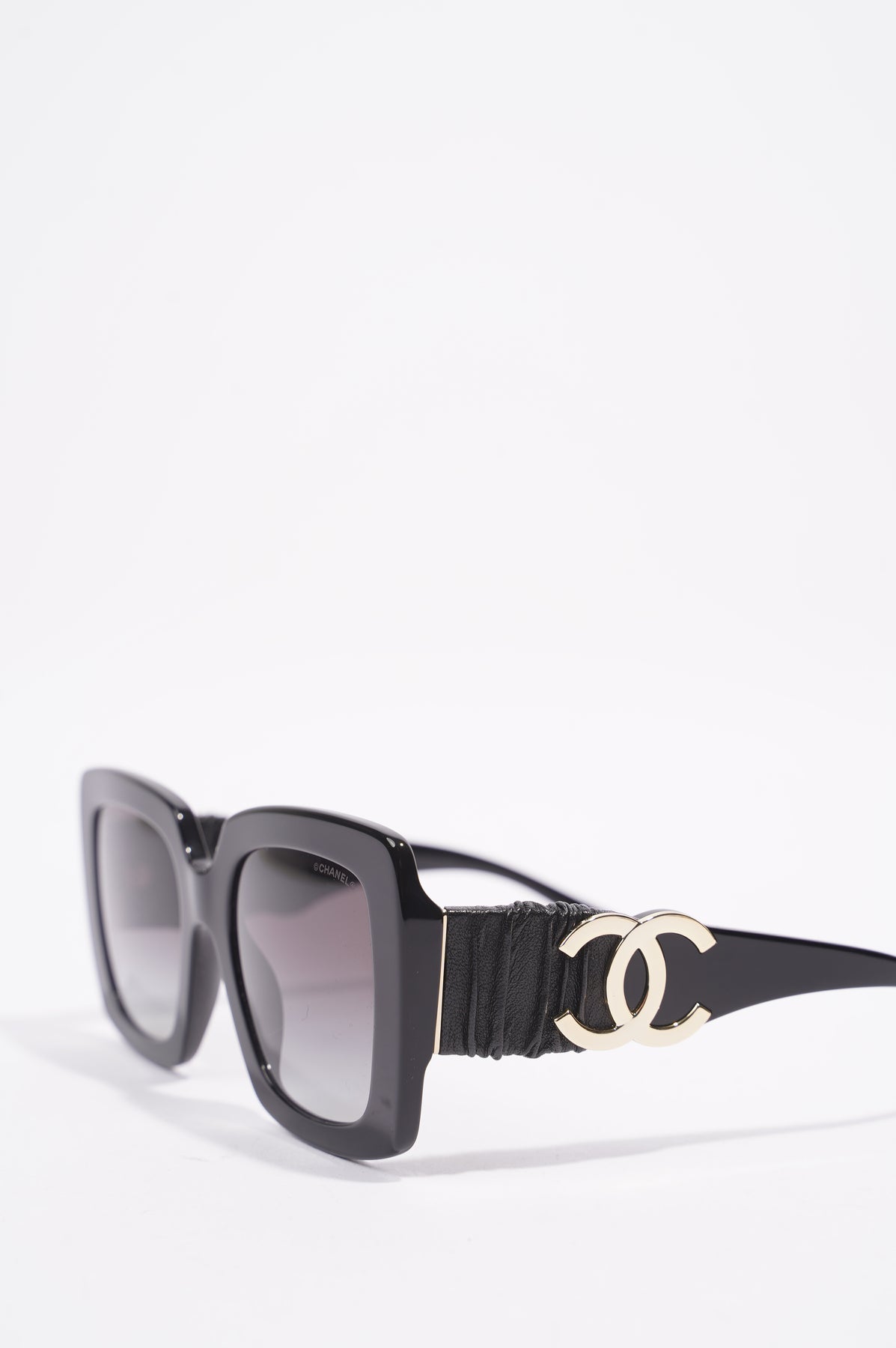 Chanel 5474-Q Sunglasses Black Acetate 140mm – Luxe Collective