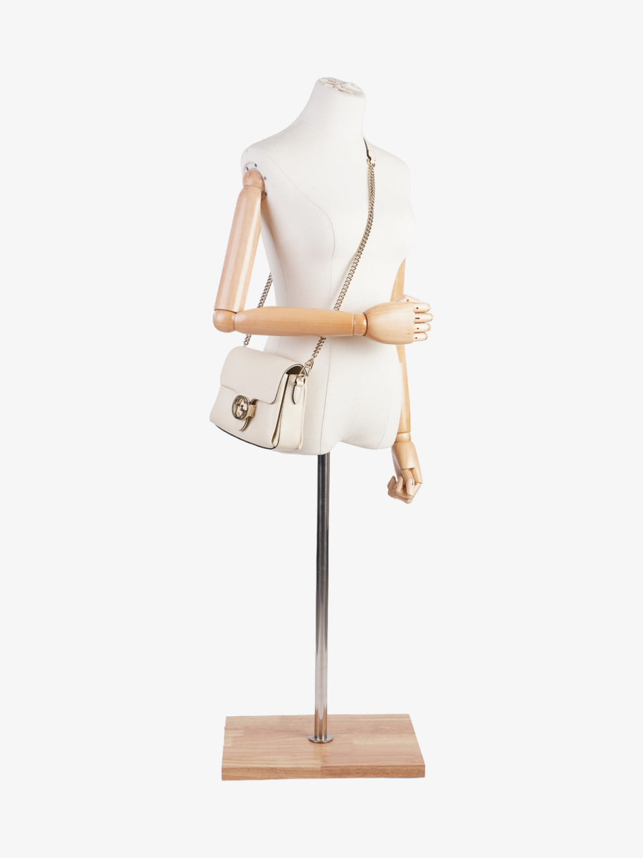 Gucci Interlocking G Dollar Bag White Leather Image 2