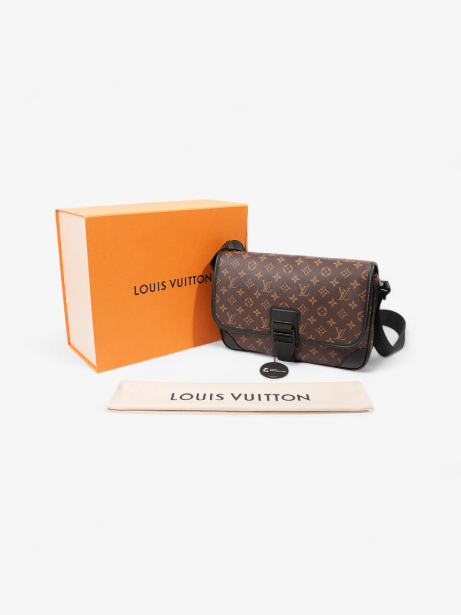 Louis Vuitton Macassar Archy Messenger Monogram / Black Coated Canvas MM Image 9