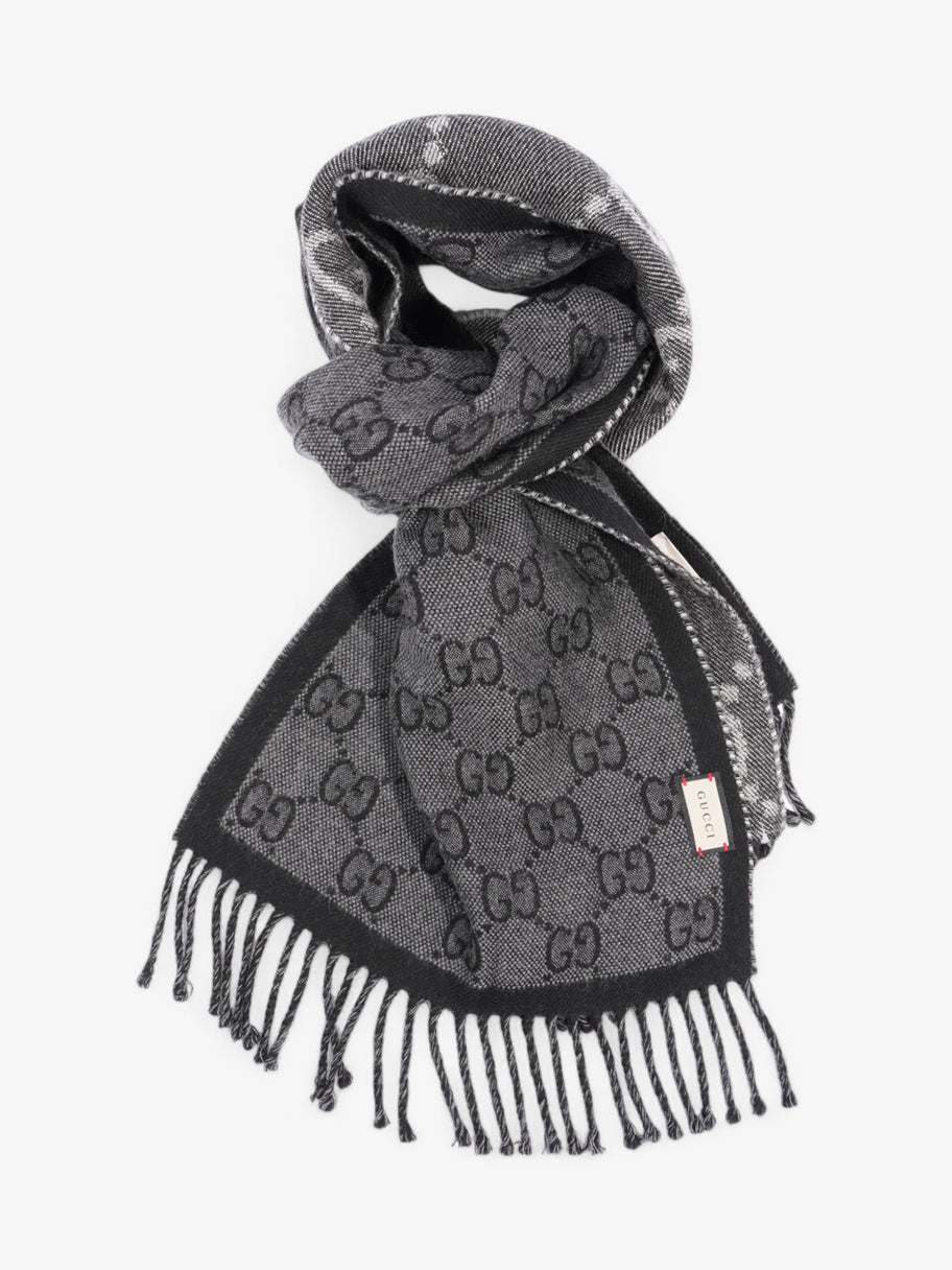 Gucci GG Jacquard Pattern Scarf with Tassels GG Supreme / Black / Grey Wool Image 4