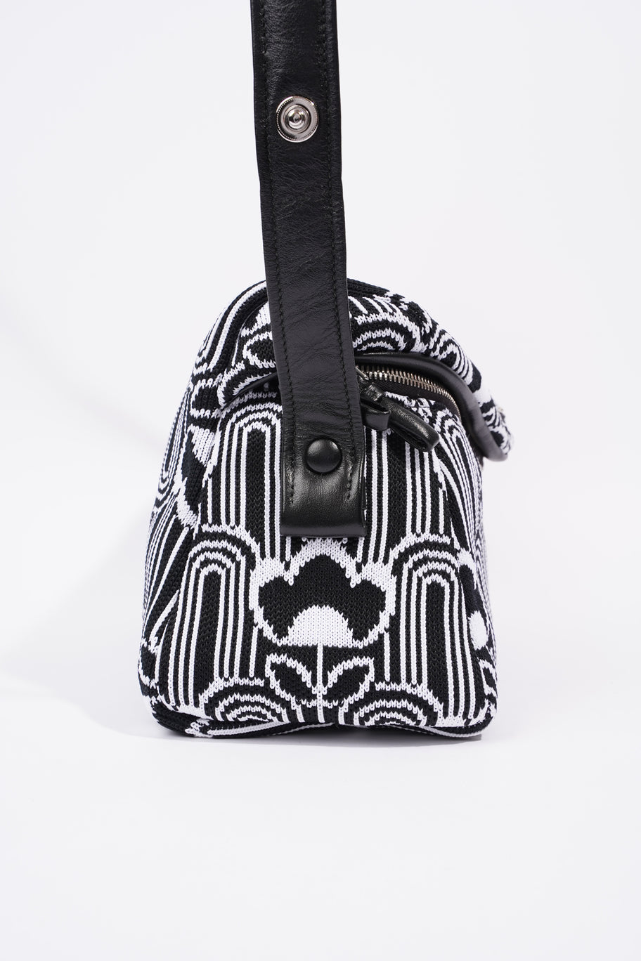 Signaux Jacquard Shoulder Bag Black / White Fabric Image 4