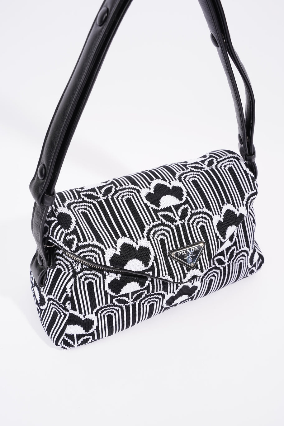 Signaux Jacquard Shoulder Bag Black / White Fabric Image 6