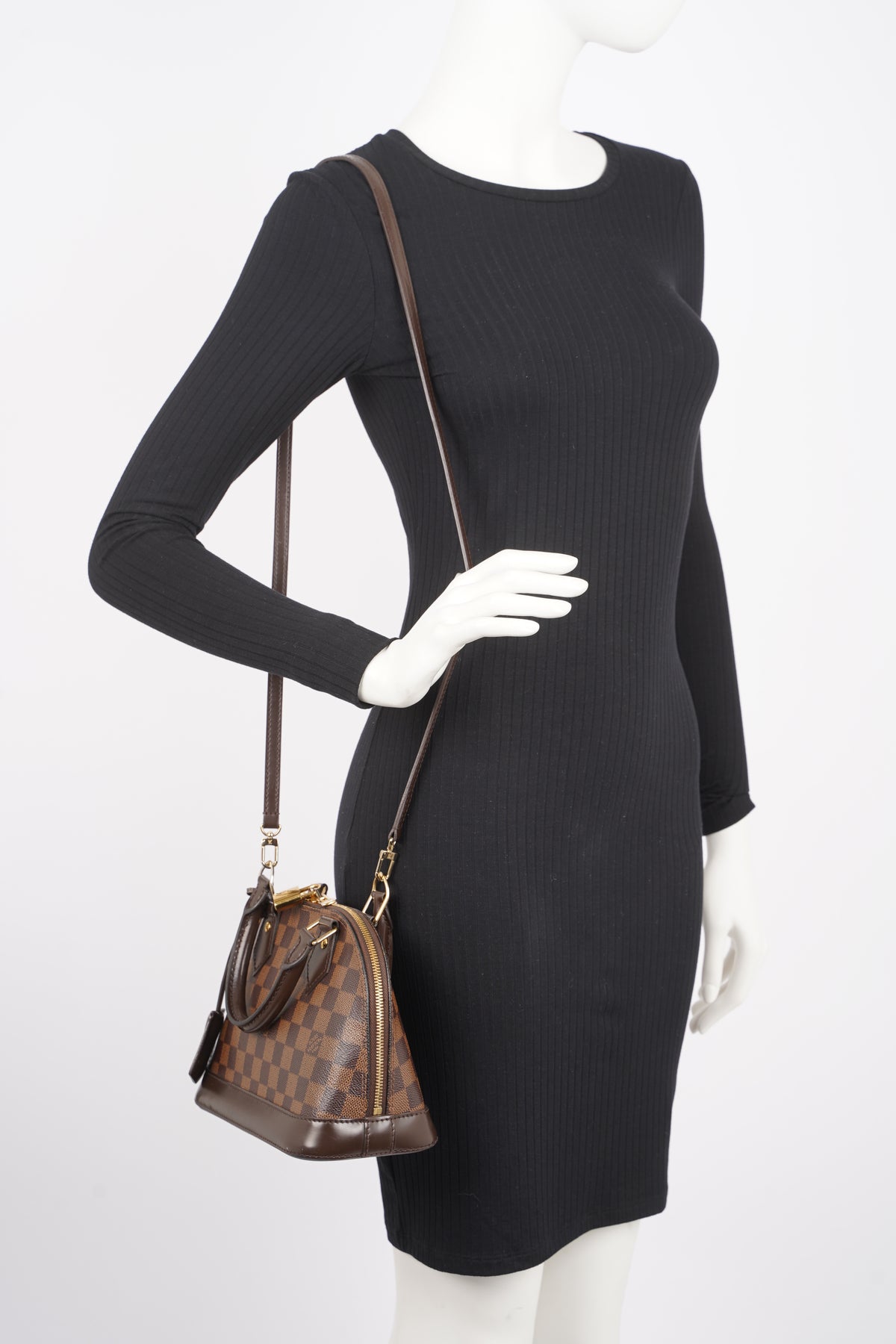 Louis Vuitton Womens Montaigne BB – Luxe Collective