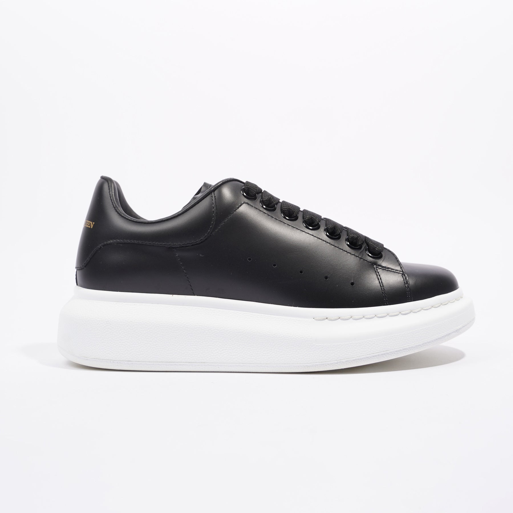 Alexander mcqueen black oversized clearance sneakers