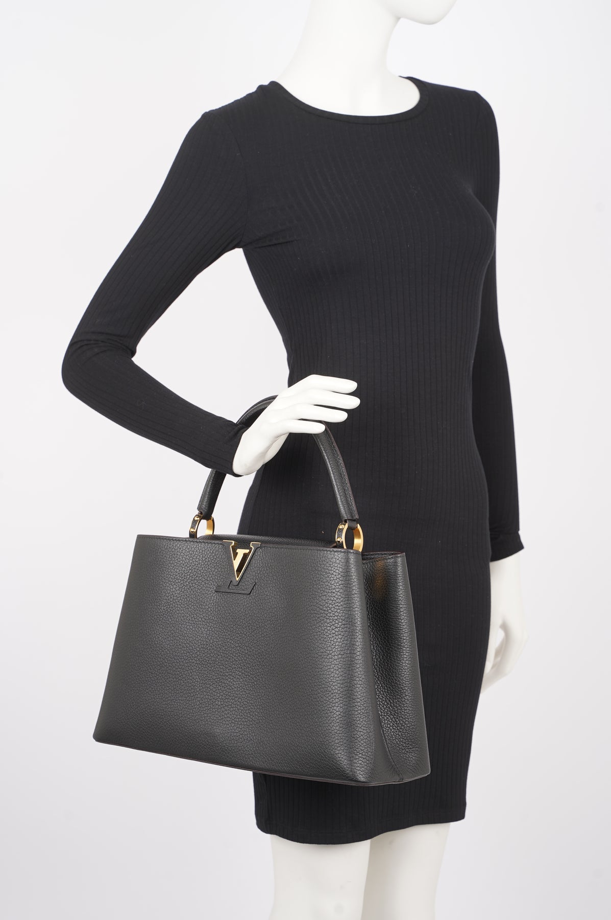 Louis Vuitton, Bags, Louis Vuitton Black Capucines Mm