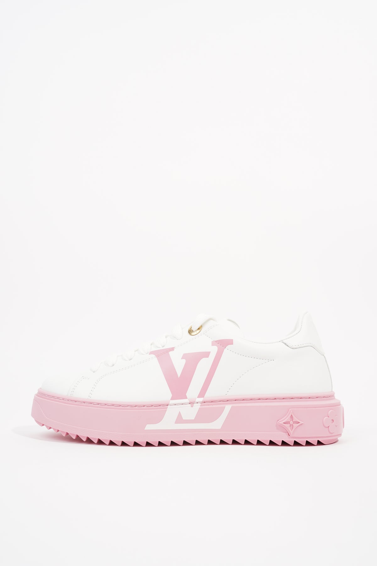 Louis Vuitton Time Out LV Sneaker Light Pink HD On Feet 