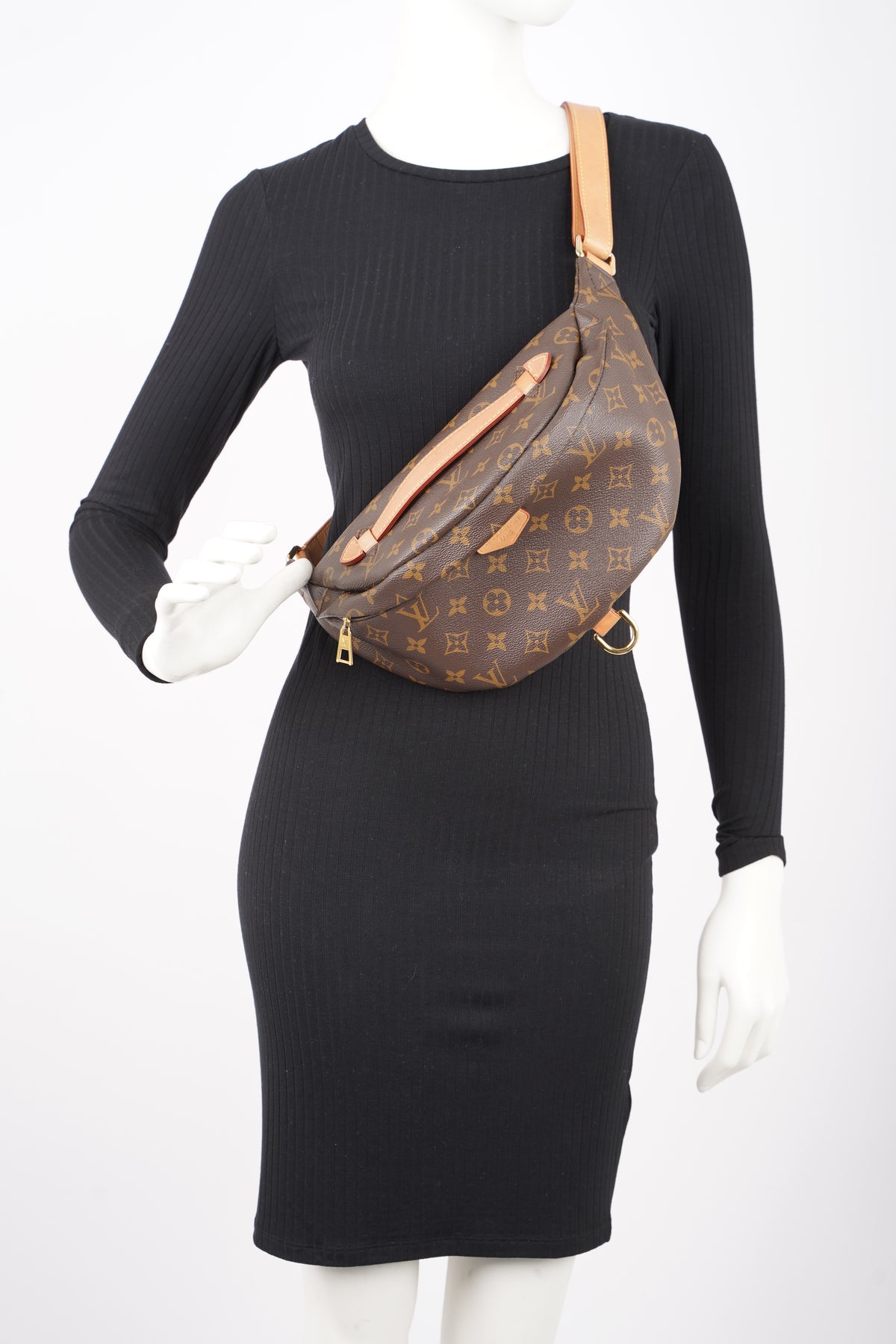 Louis Vuitton Womens Bum Bag Monogram Canvas – Luxe Collective