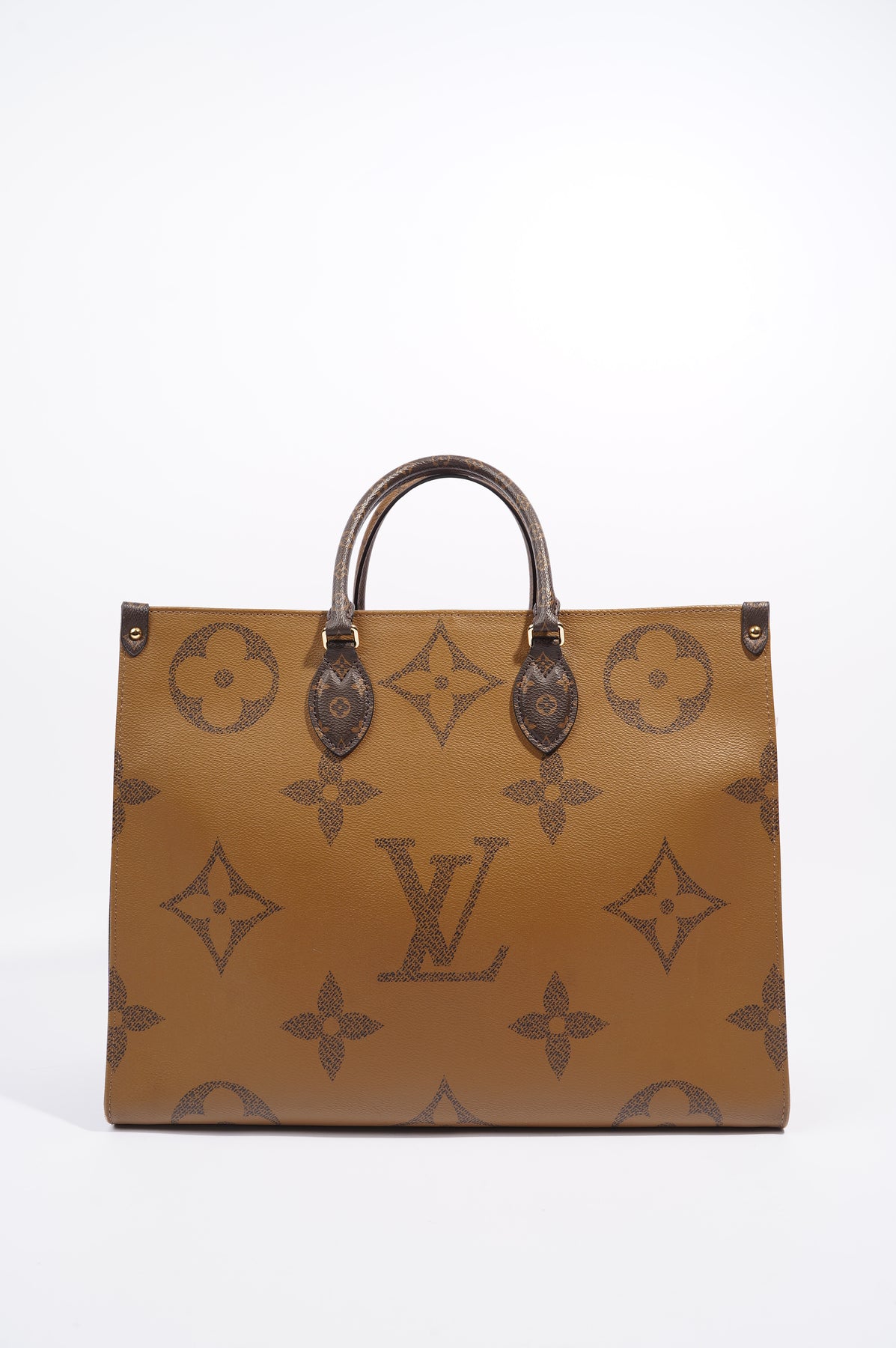 Elevate Your Lifestyle with Louis Vuitton OnTheGo GM: A Curated