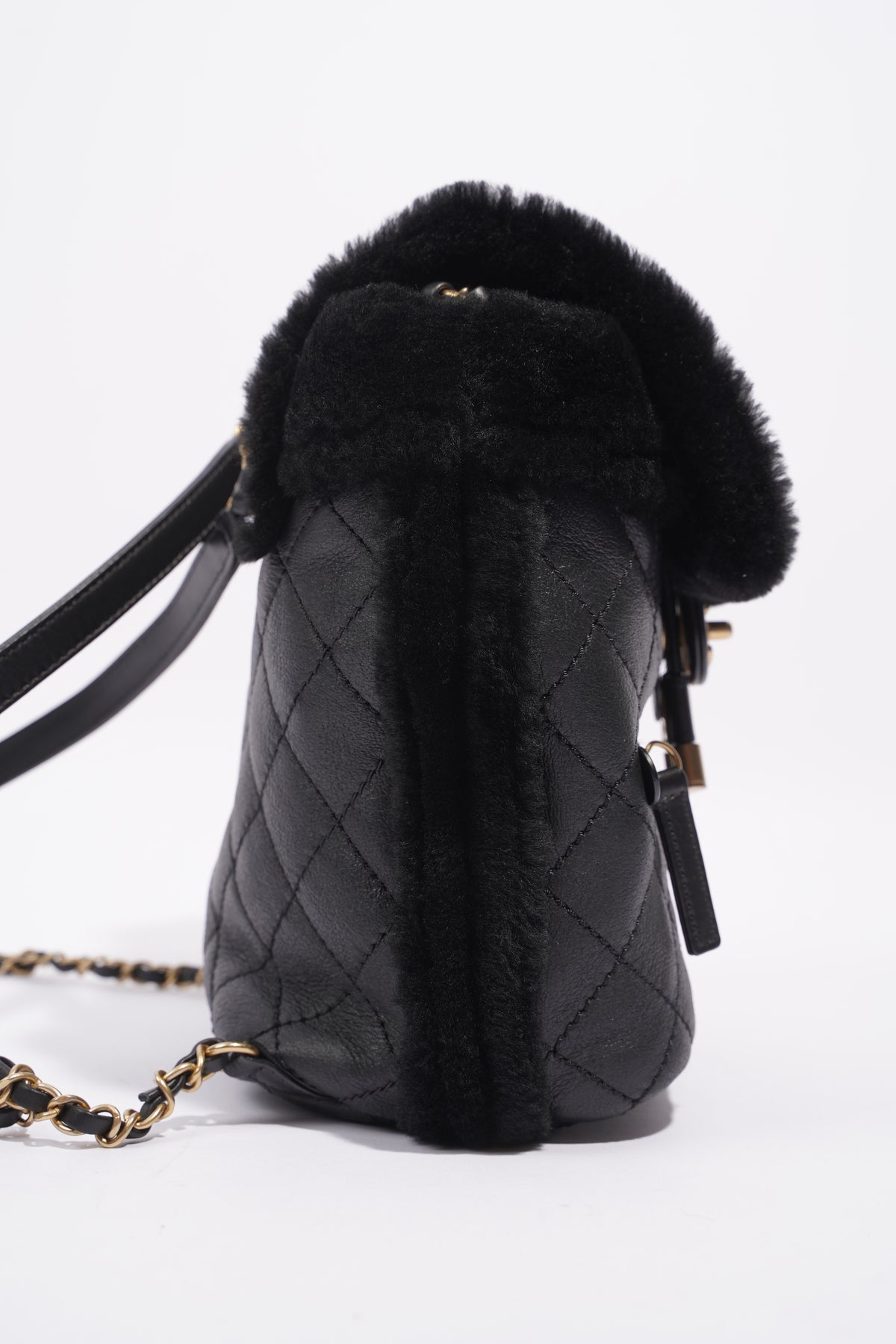 CHANEL SUEDE SHEARLING LEATHER BAG