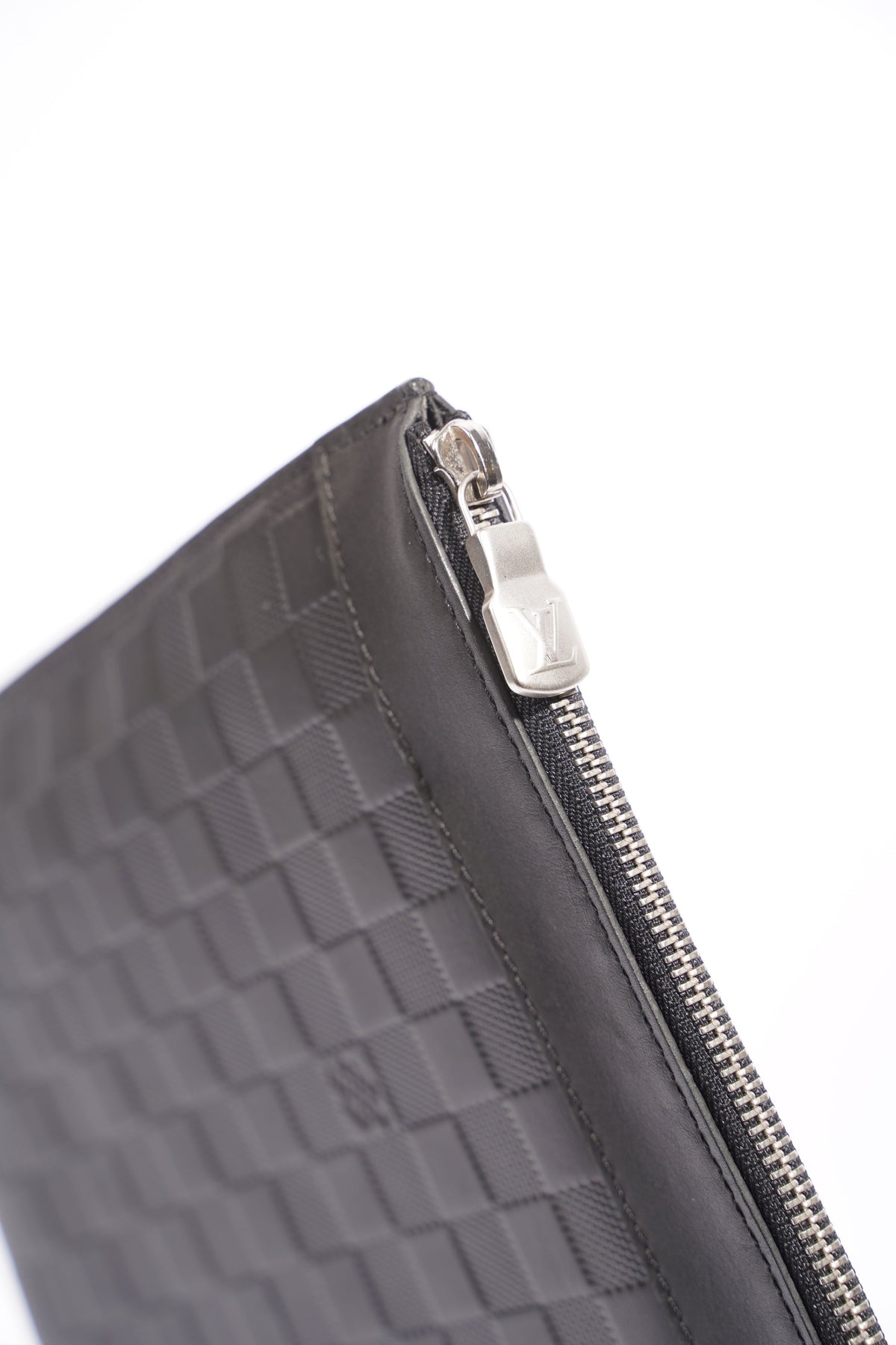 Louis Vuitton Black Damier Infini Discovery Pochette Leather Pony-style  calfskin ref.915396 - Joli Closet