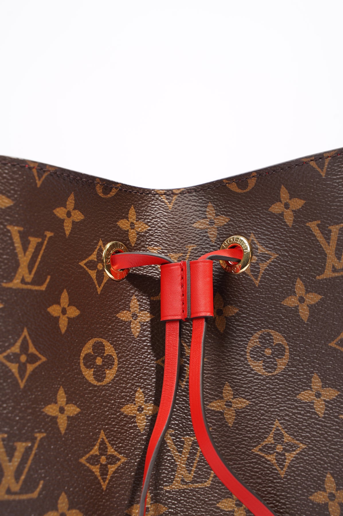 Louis Vuitton Noenoe Bucket Bag Red - NOBLEMARS