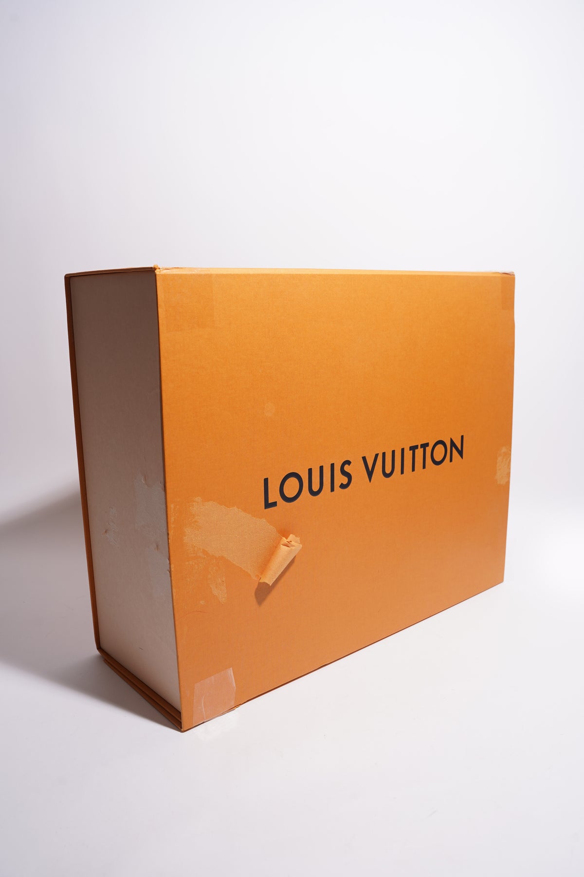 Louis Vuitton Loop Hobo, Monogram, New in Box WA001
