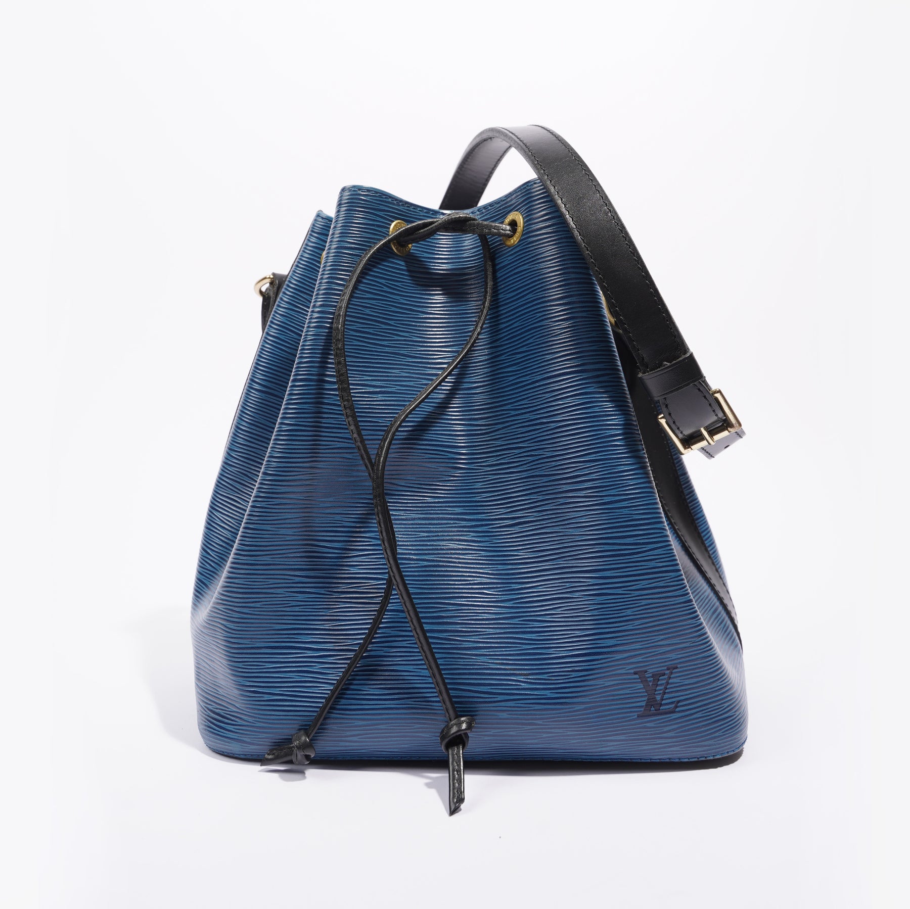 Neonoe bag in blue epi leather Louis Vuitton - Second Hand / Used – Vintega