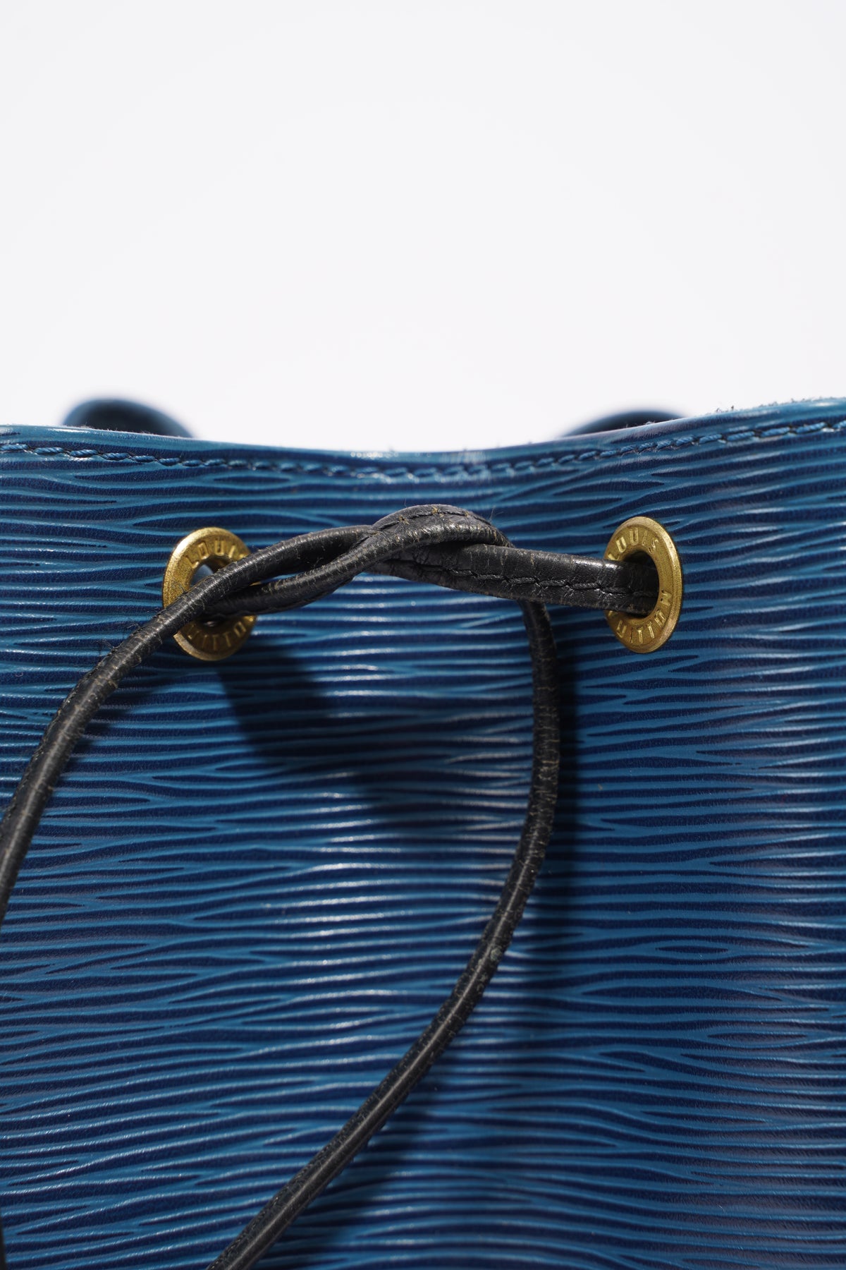 Louis Vuitton Epi Leather Bucket Bag Ivory Blue