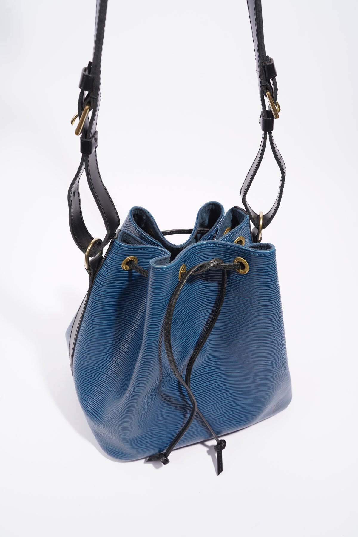 Louis Vuitton Blue EPI Leather NeoNoe Hobo Bag