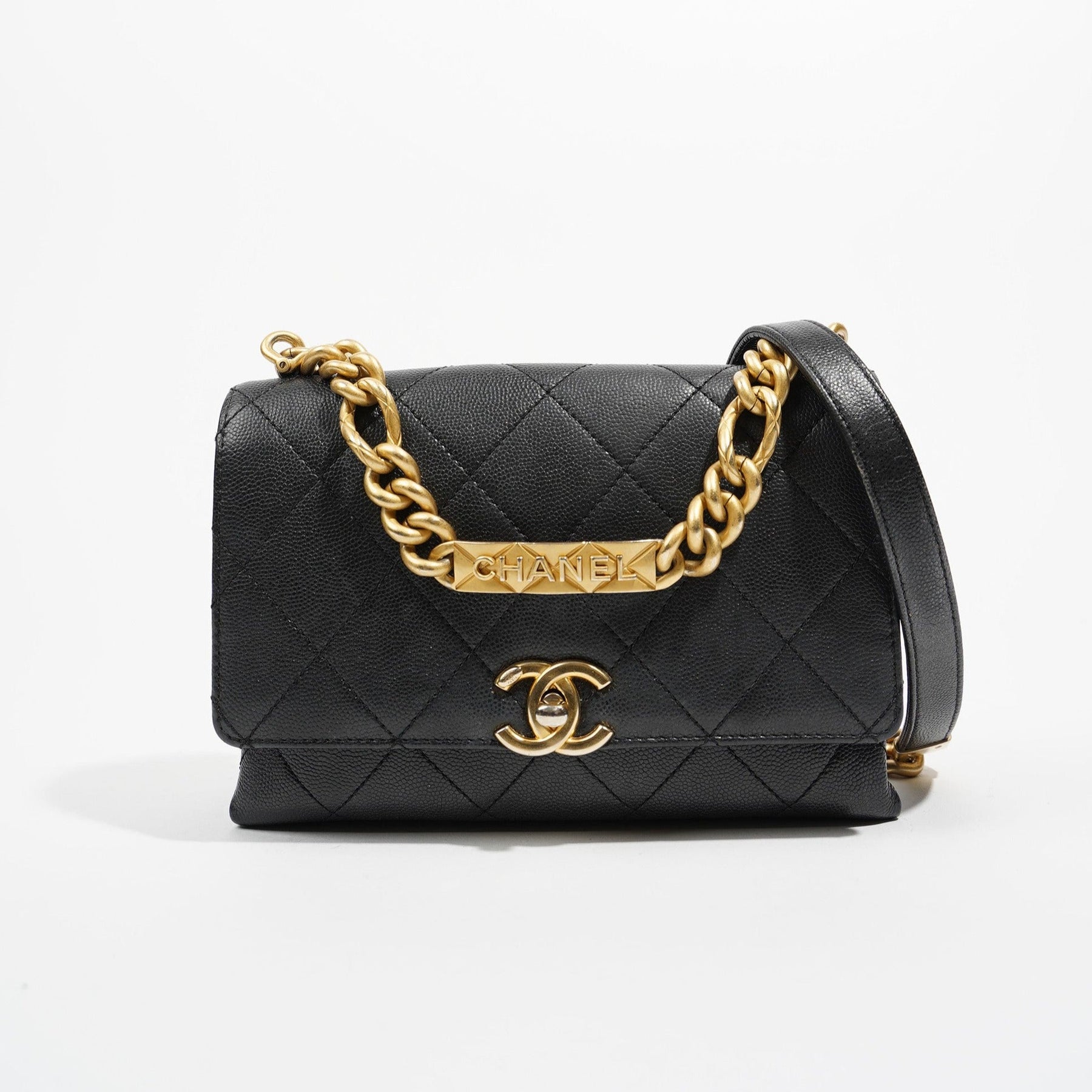 Chanel Womens Quilted Mini Bracelet On Chain Flap – Luxe Collective