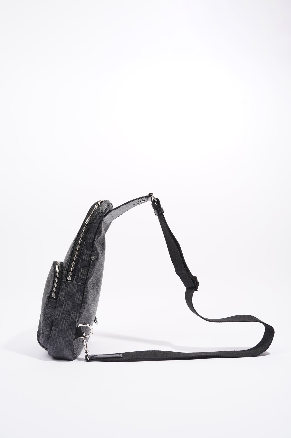 Louis Vuitton Mens Avenue Sling Bag Damier Graphite – Luxe Collective