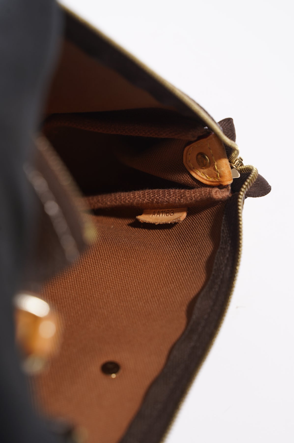 Louis Vuitton POCHETTE EVA Brown Cloth ref.161568 - Joli Closet