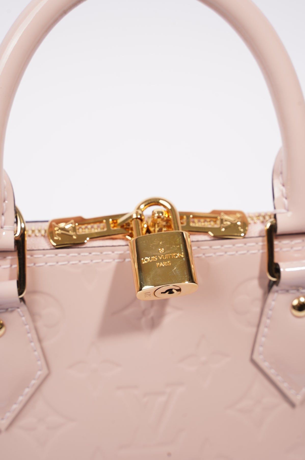 Louis Vuitton Womens Alma Pink Vernis Leather PM – Luxe Collective