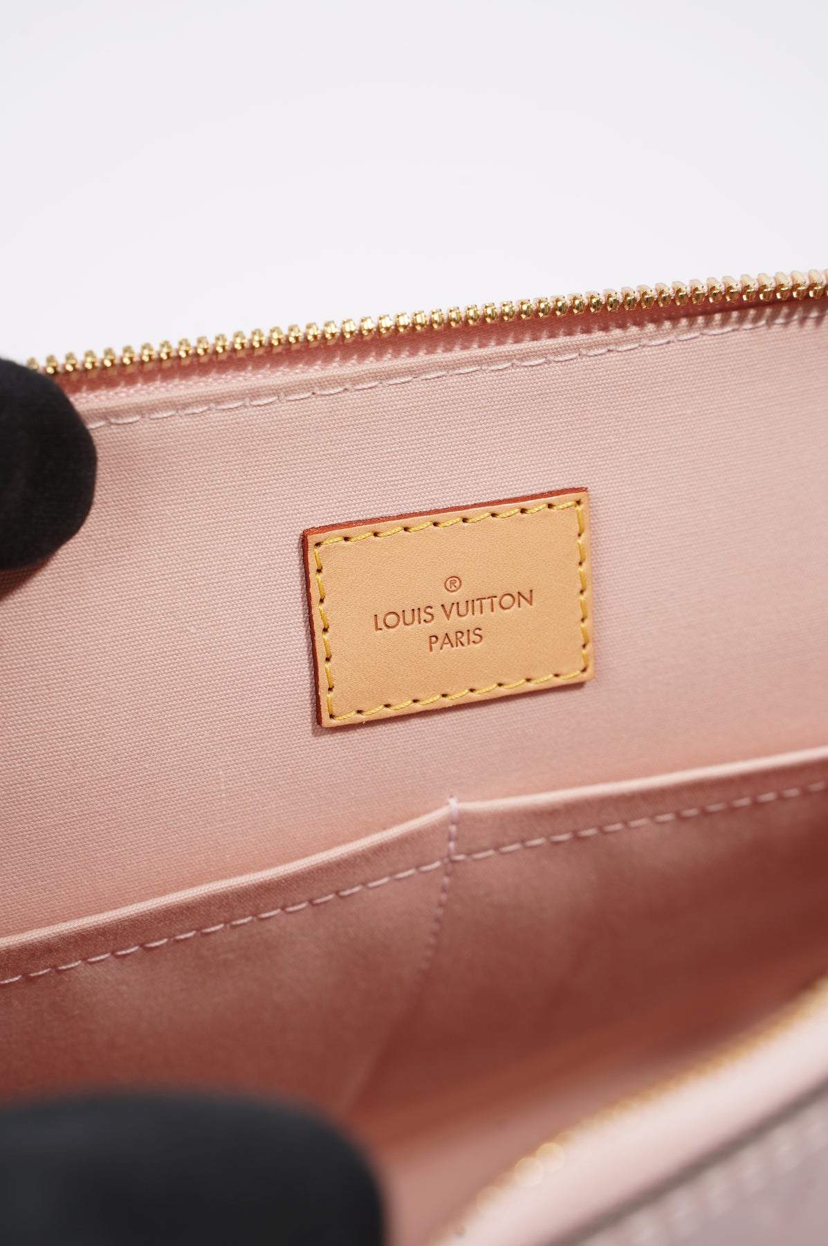 Louis Vuitton Pale Pink Vernis Alma PM Bag – Votre Luxe