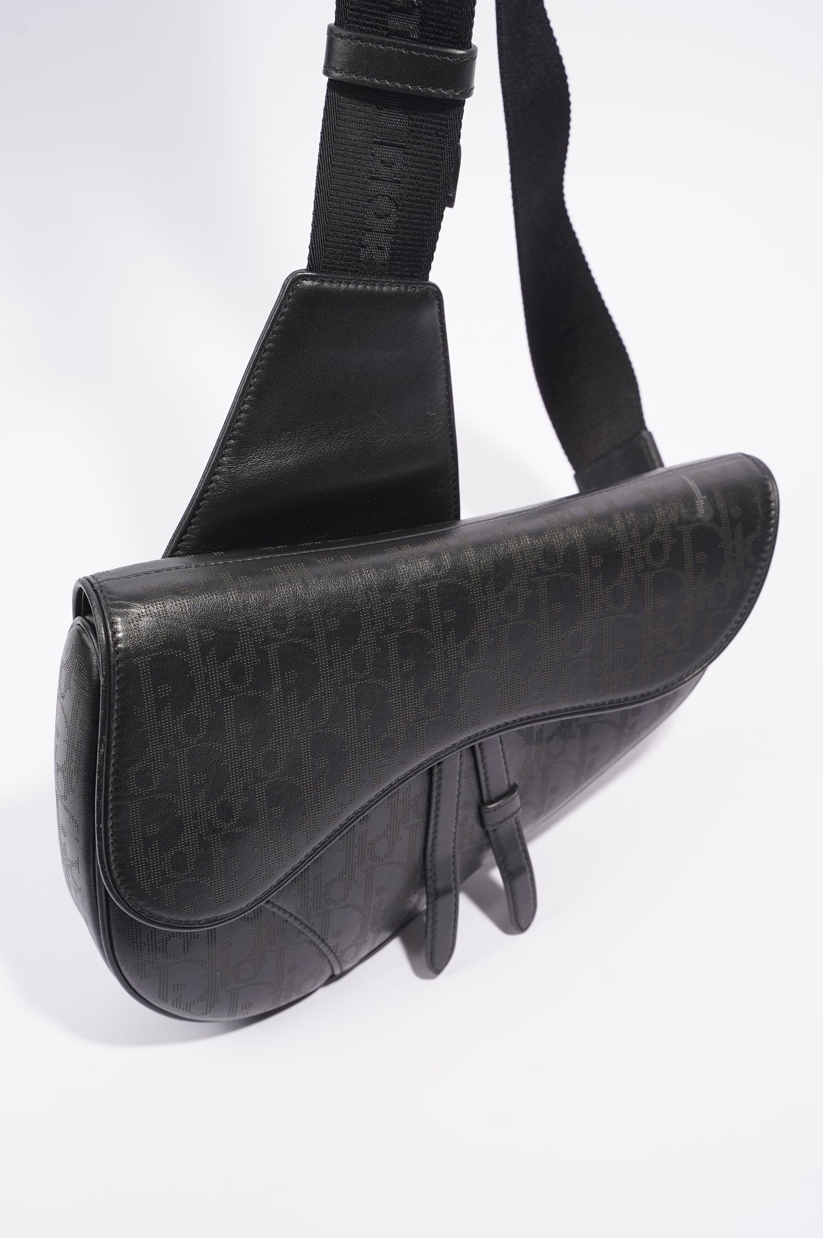 Christian Dior Homme Leather Ziparound Clutch Bag Pouch Black Men T1243   eBay