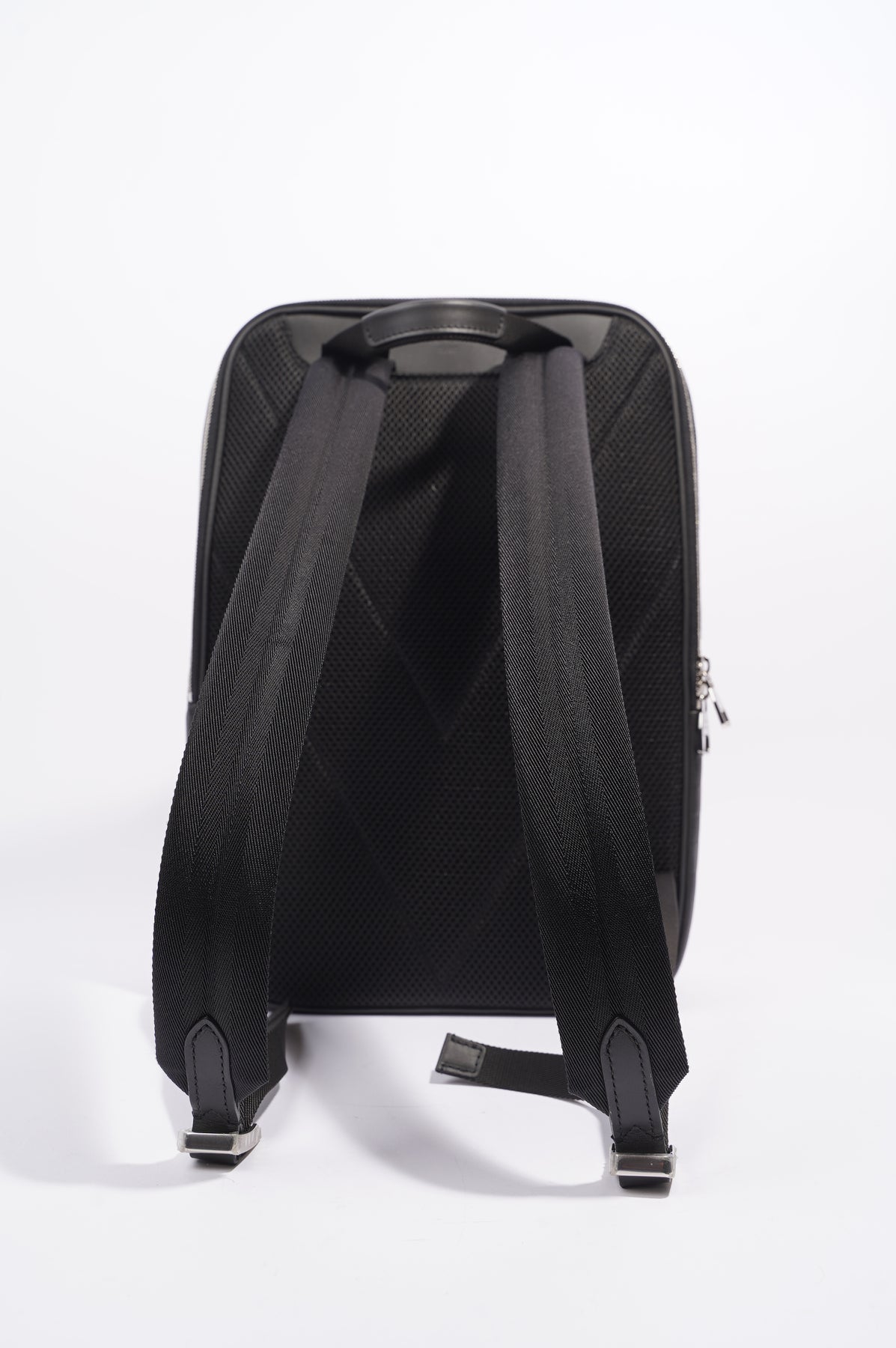 Shop Louis Vuitton DAMIER GRAPHITE Michael Backpack Nv2 (N45279) by MUTIARA