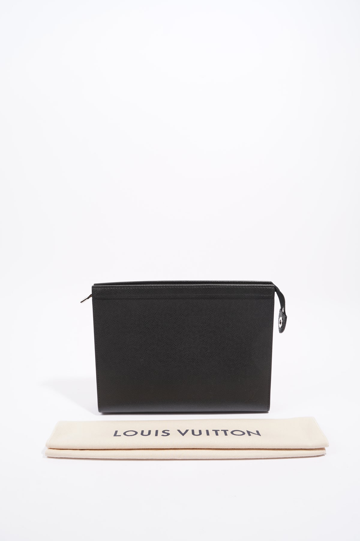 Pochette Voyage Taiga Leather in Black - Small Leather Goods