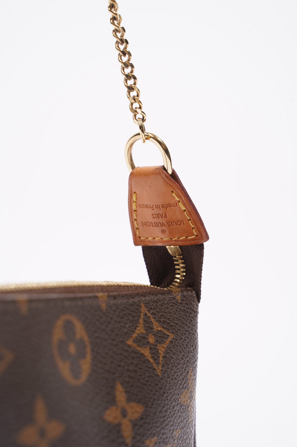 Louis Vuitton Monogram Patch Mini Pochette Accessoires (SHG-QoHOG6) – LuxeDH