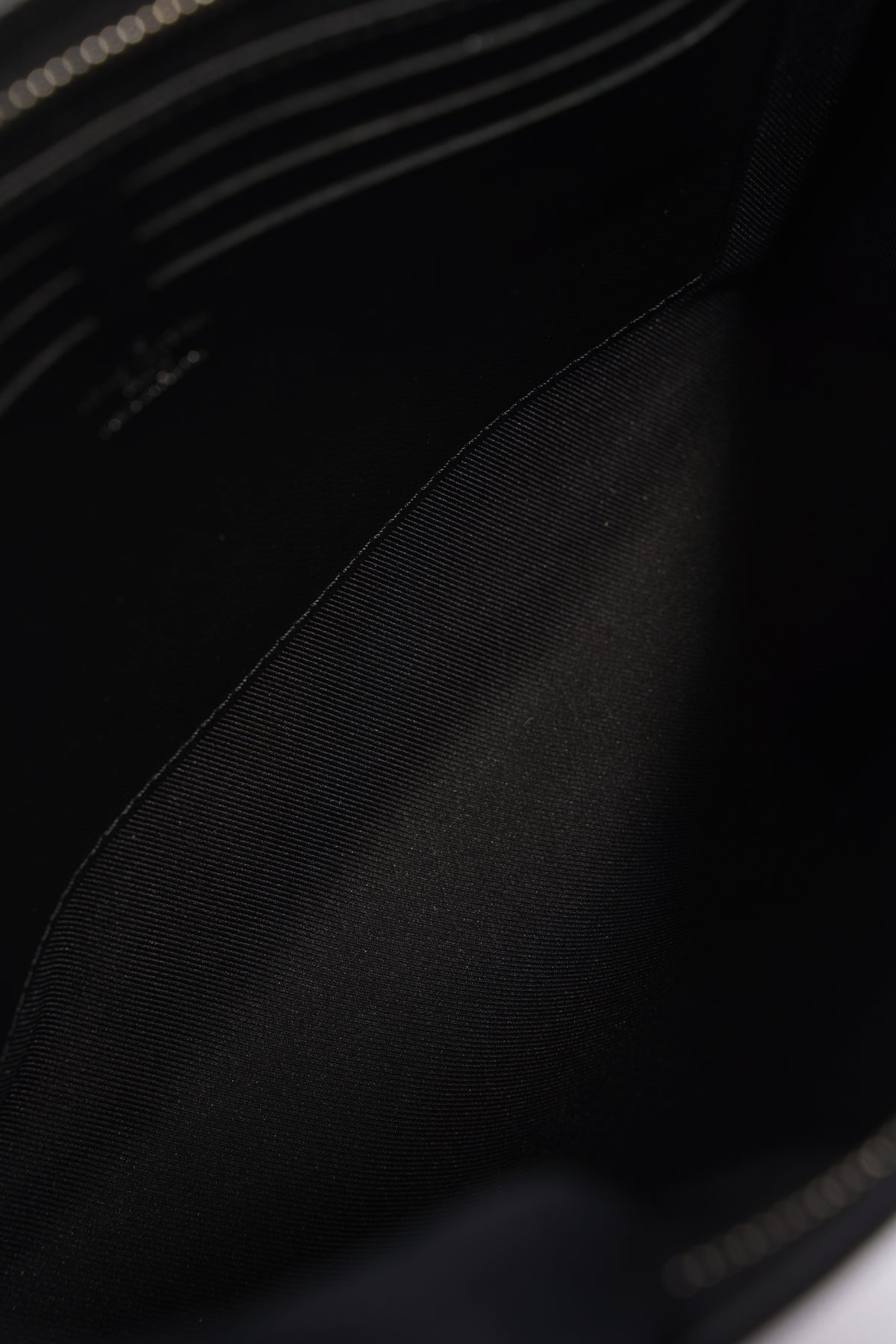 Louis Vuitton - Authenticated Pochette Voyage Small Bag - Leather Black Plain for Men, Very Good Condition