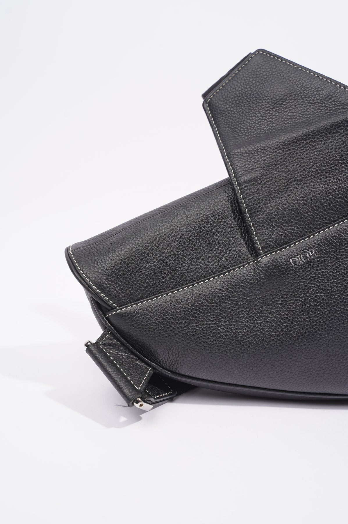 Christian Dior x Shawn Stussy Black Grained Leather Saddle Messenger Bag -  Yoogi's Closet