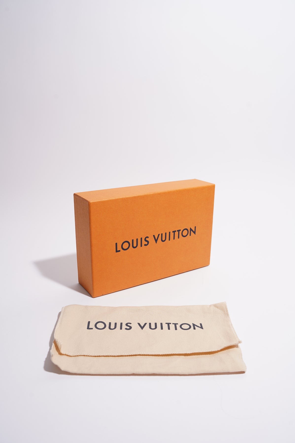 รีวิวกระเป๋า Louis Vuitton Pochette Accessories 