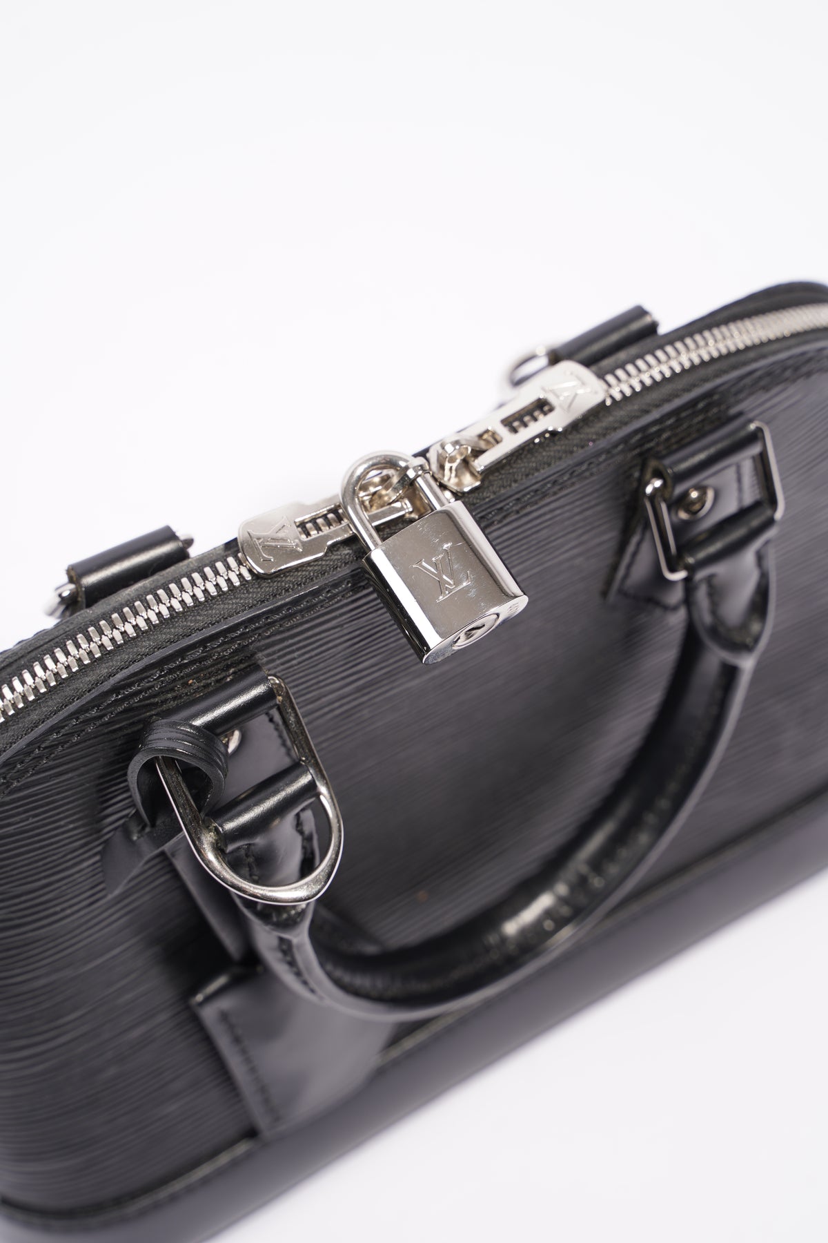 LOUIS VUITTON Bag ALMA BB M58706 EPI Leather Quartz Ladies #U409