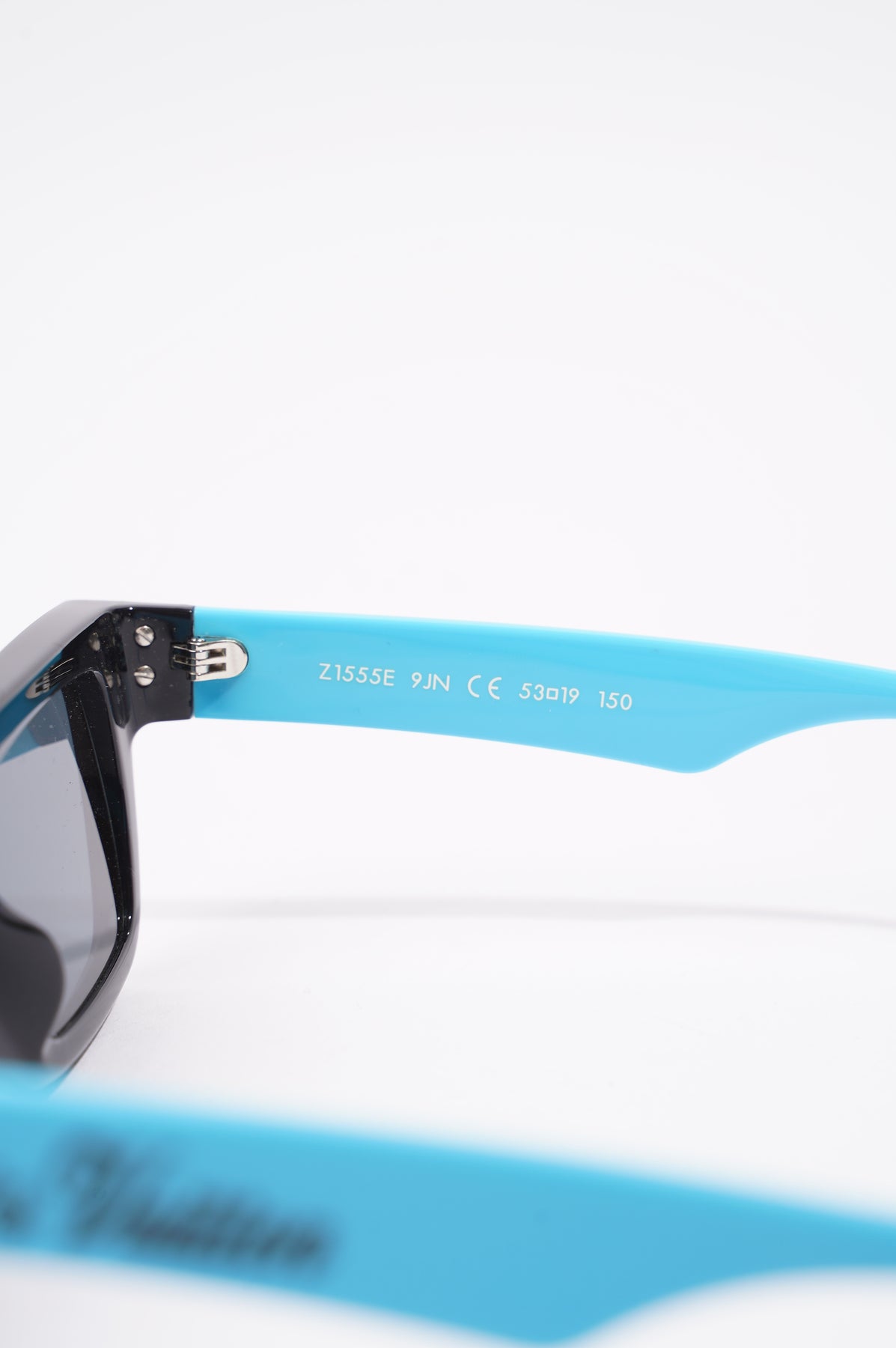 Louis Vuitton Blue/Black Foldable Sunglasses Z0827W