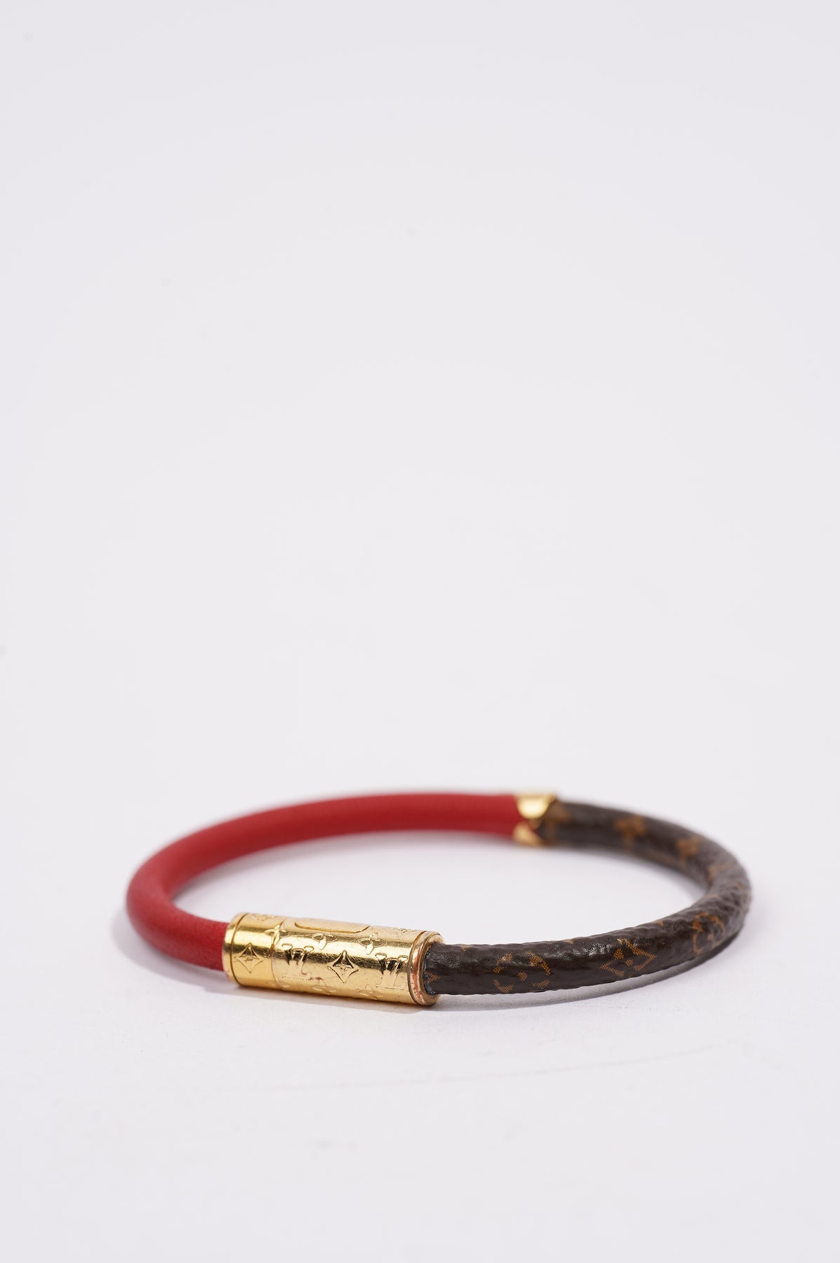 Louis Vuitton Daily Confidential Bracelet Red Monogram. Size 19