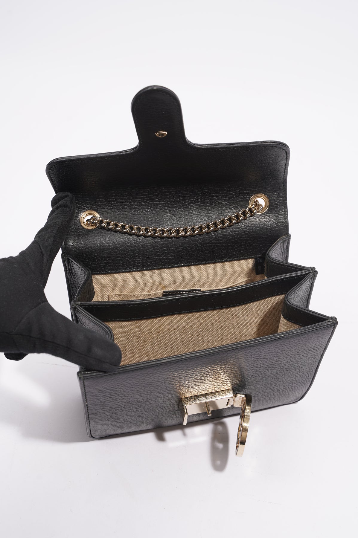 Gucci - Interlocking Crossbody Bag - Black Outlet – Shop It