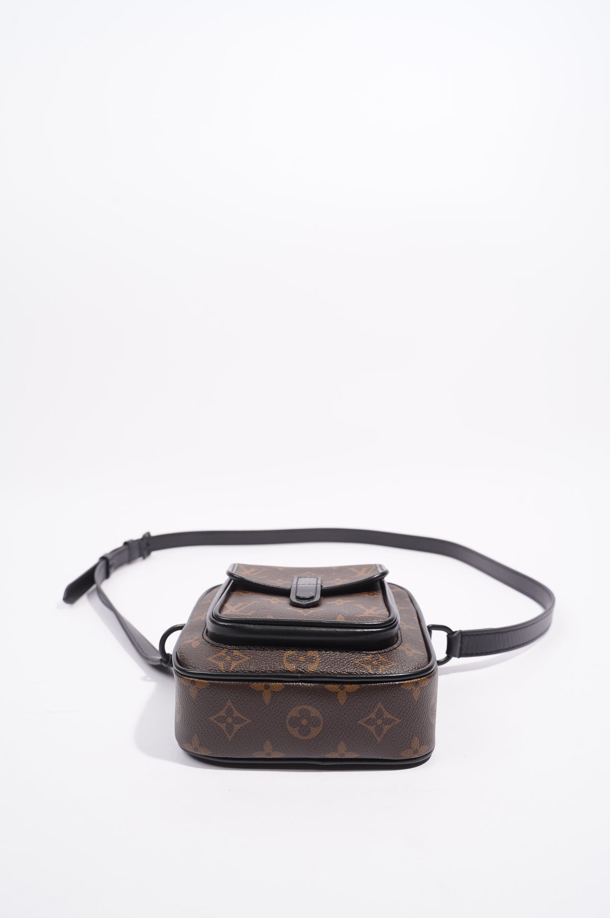 IMMIE brandname - New LV Christopher wearable อปก.