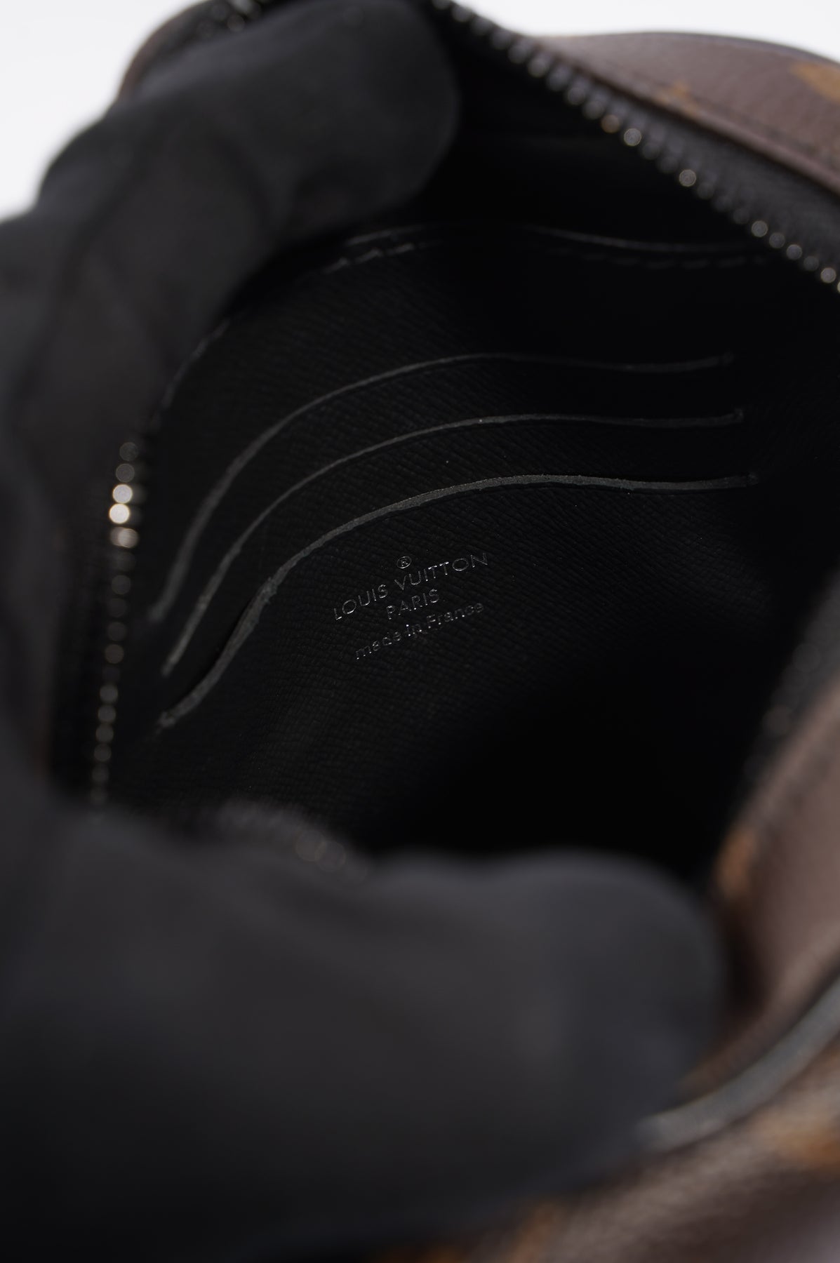 Louis Vuitton Christopher Wearable Wallet - LBS09 - REPLICA DESIGNER