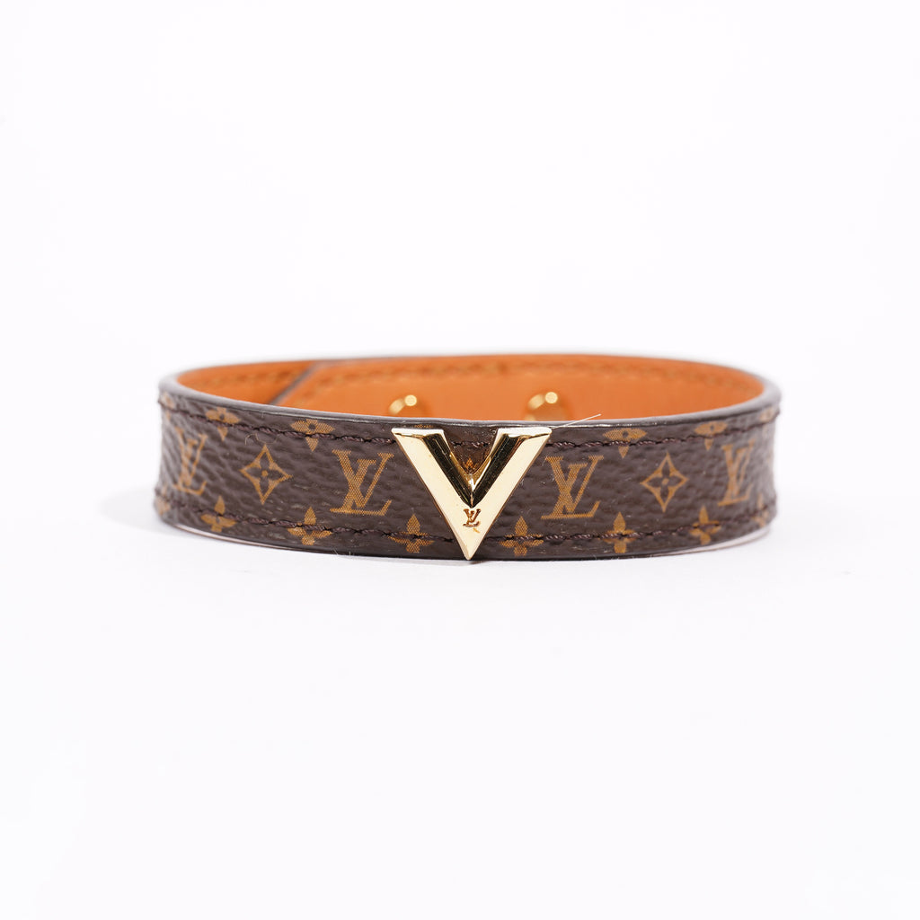 LOUIS VUITTON Monogram Essential V Bracelet 19 | FASHIONPHILE