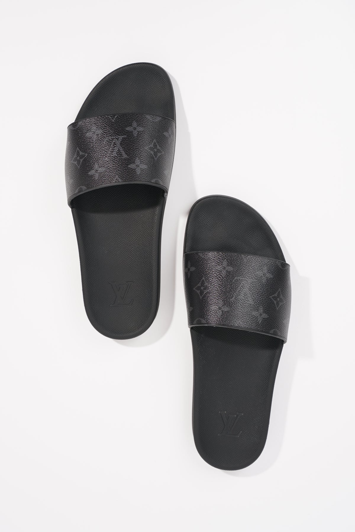 Louis Vuitton Waterfront Mule Monogram Eclipse. Size 05.0