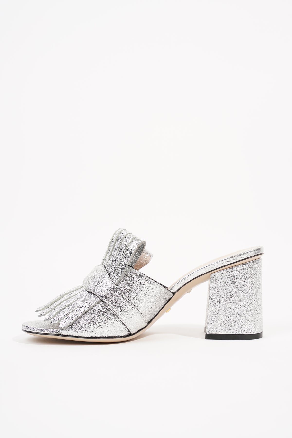 Silver hot sale gucci sandals