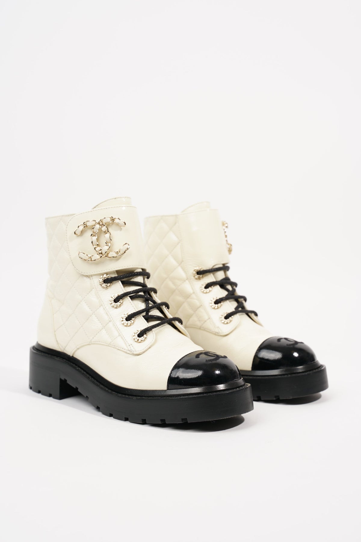 Chanel Womens CC Lace Up Boots White Black EU 35.5 / UK 2.5 – Luxe  Collective