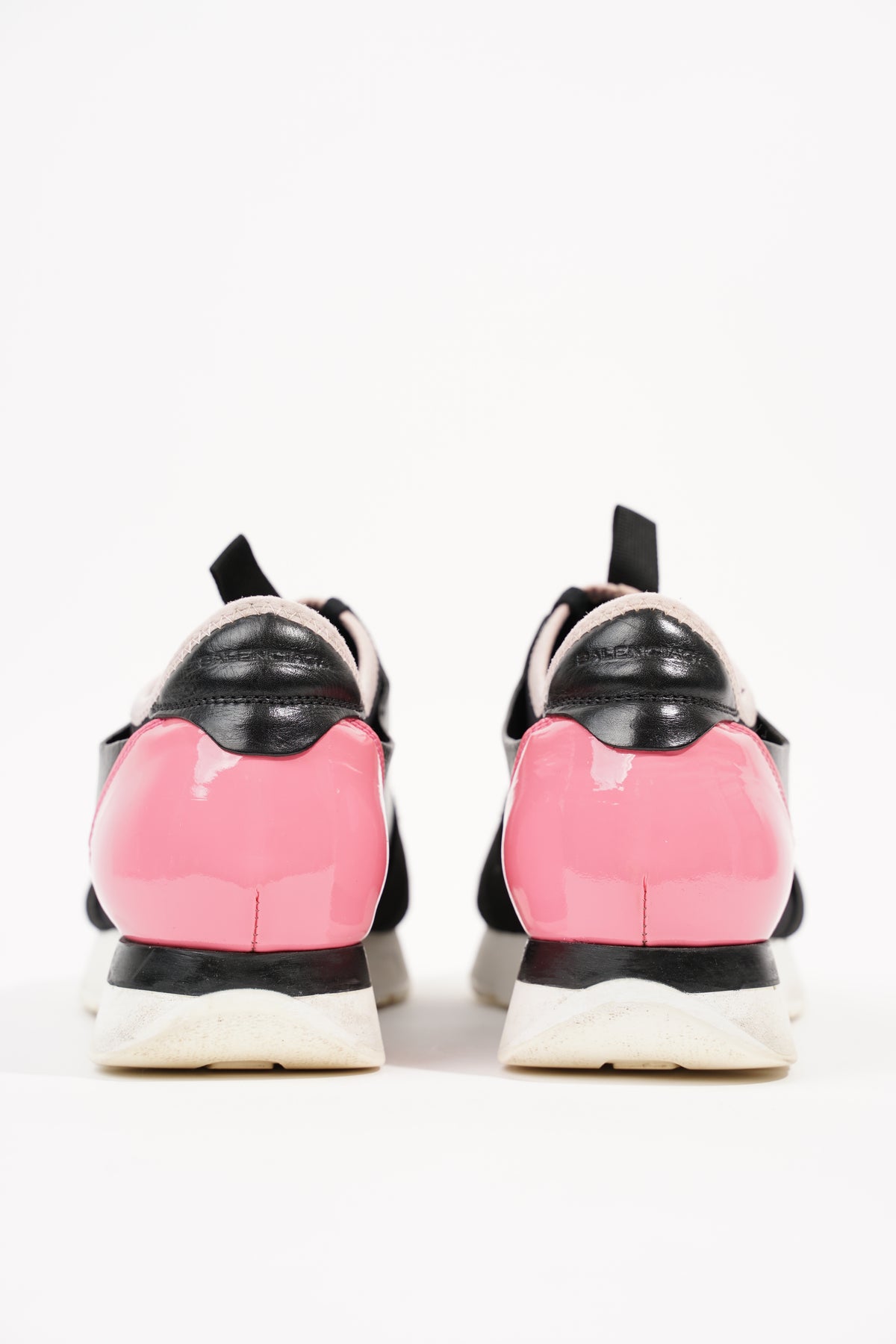 Black and outlet pink balenciaga runners