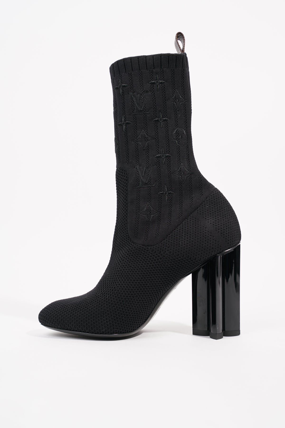 silhouette ankle boot lv