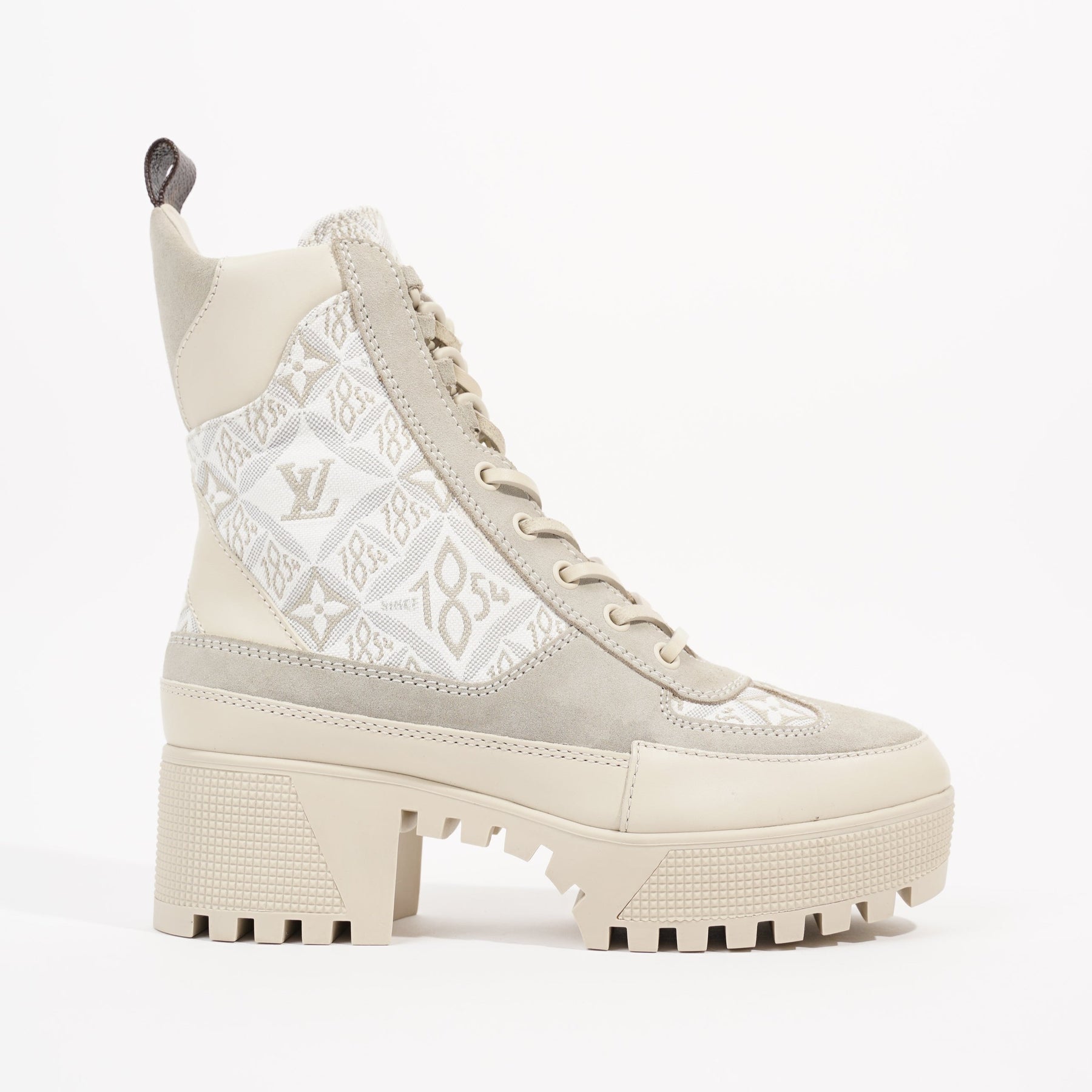 Louis Vuitton Laureate Platform Desert Boots Beige | 3D model